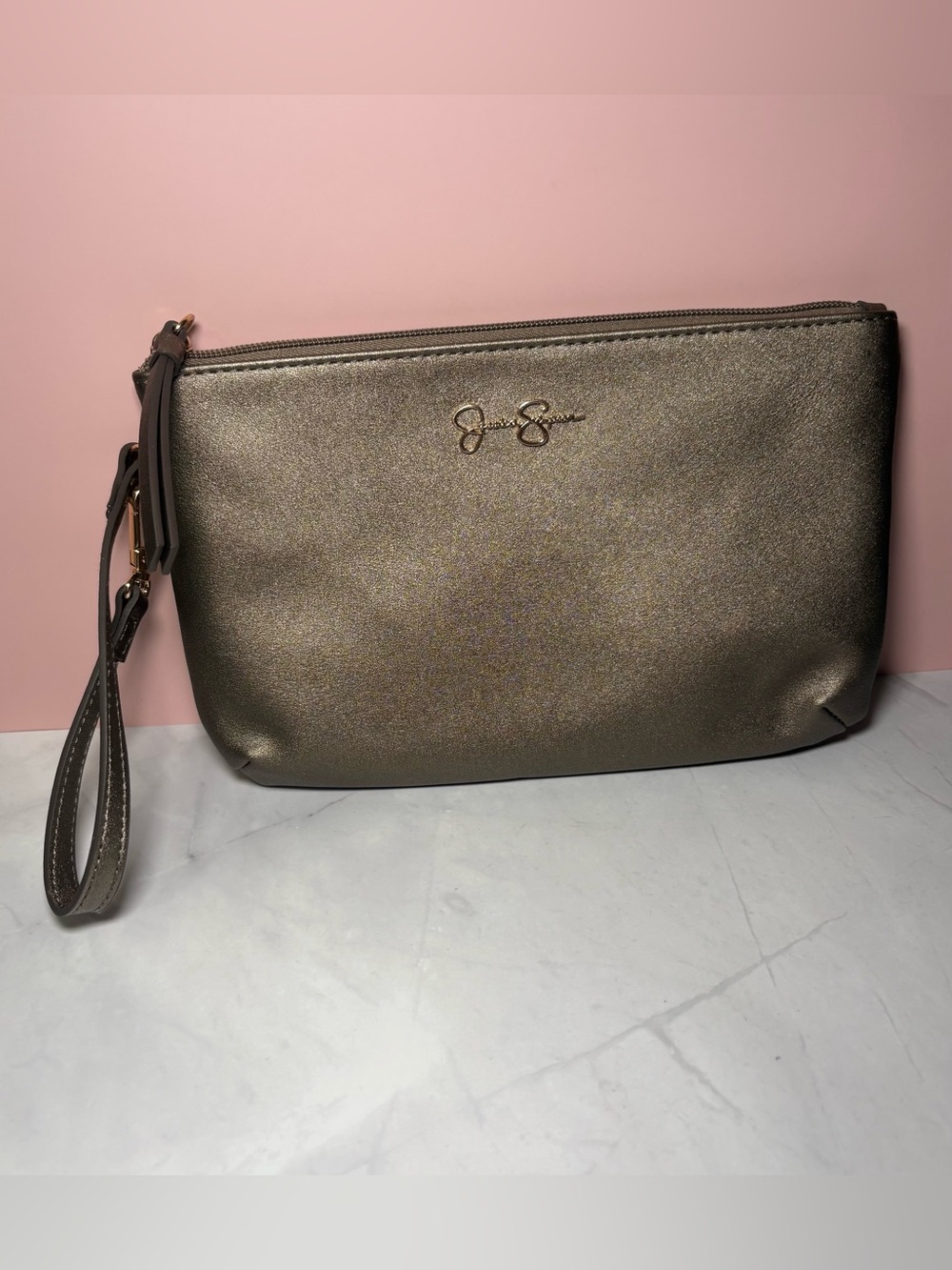 🤎 Jessica Simpson Metallic Bronze Zip Wristlet - Picture 1 of 7